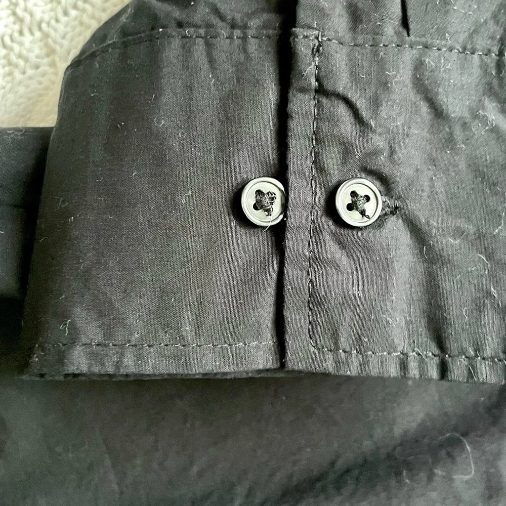 NWOT H&M Divided Women’s Black Button Down Shirt with Belt Size L - Picture 6 of 8